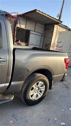 Nissan Titan